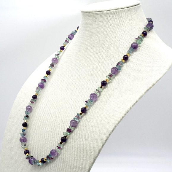 Necklace with Fluorite chips and Amethyst beads with gold accents. - Picture 3 of 6